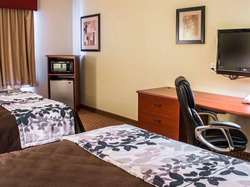 Sleep & At Six Flags Hotel San Antonio